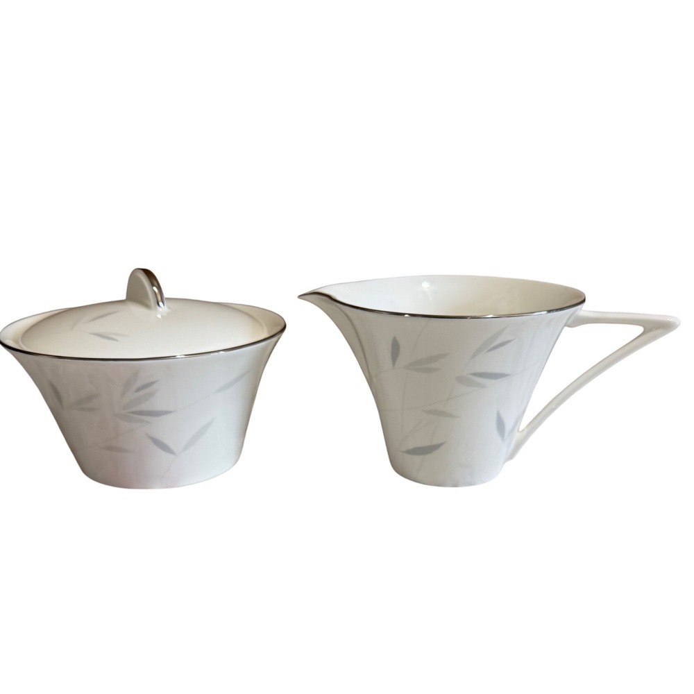 Mikasa Windswept CR008 MCM Creamer and Lidded Sugar Bowl Set Japan Silver